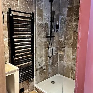 Appartement La Suite, Avec Jacuzzi & Sauna, Muret