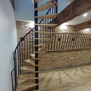 Appartement Entier Avec Garage., Rieux (Haute-Garonne)